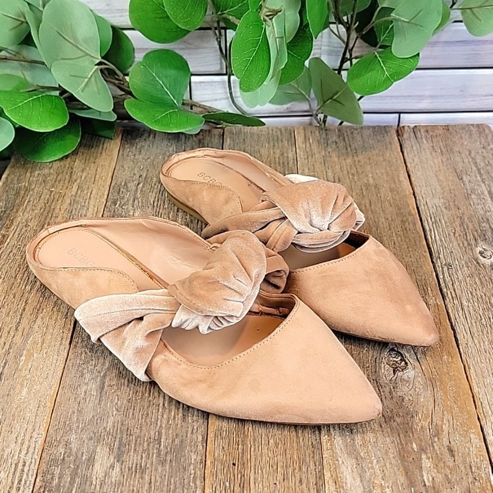 BCBGeneration Nessa velvet slip-on flats Size 9.5